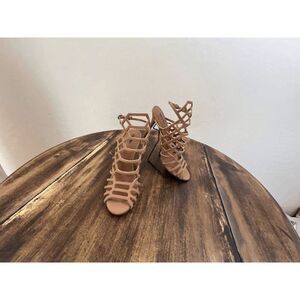 size 9 tan Mossimo gladiator sandal stiletto.